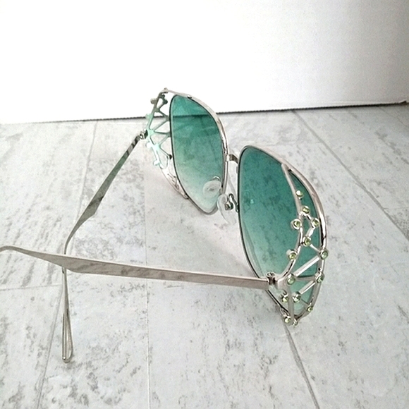 New Women's Polarized Luxury Square Oversized Sunglasses - Picture 3 of 8